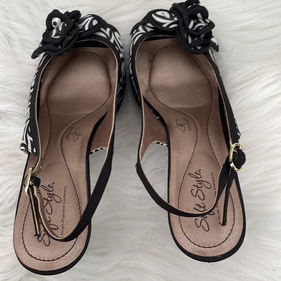 Hush Puppies Soft Style Pumps Fiora Black White Slingback Peep Toe Womens 8 1/2M - Picture 8 of 8